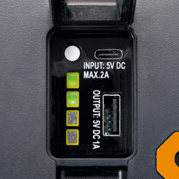 REFLEKTOR PRZENOŚNY 10W COB 1000LM 82870