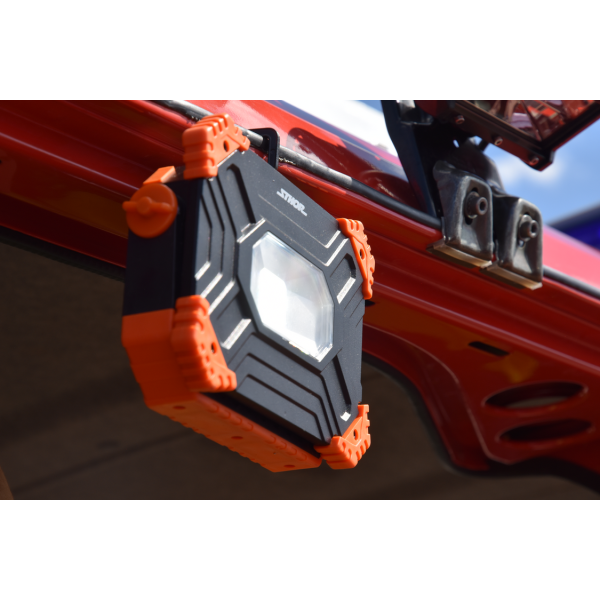 REFLEKTOR PRZENOŚNY 20W COB 2000LM 82871