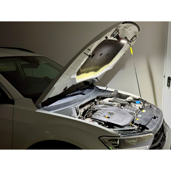 LAMPA DO OŚWIETLANIA KOMORY SILNIKA 1000LM YT-08534