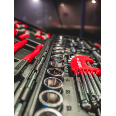 ZESTAW NARZĘDZIOWY 1/4'', 1/2'', 122 SZT. YT-38901