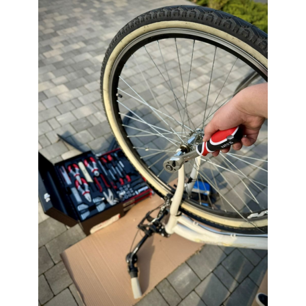 SKRZYNKA Z NARZĘDZIAMI, ZESTAW 80 SZT. YT-38951