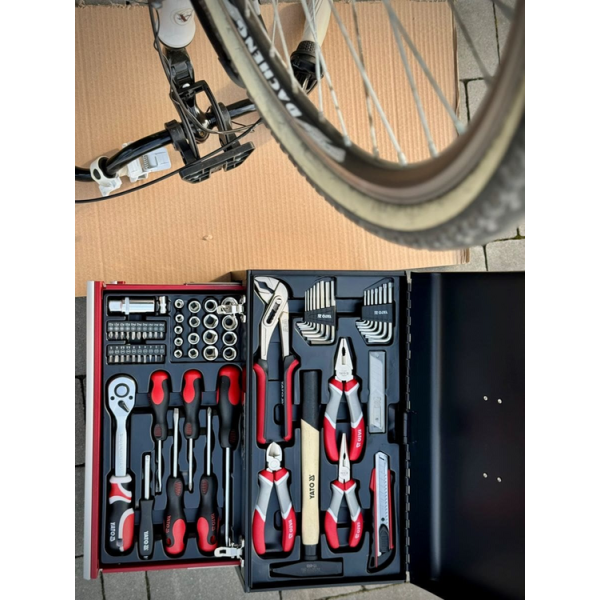 SKRZYNKA Z NARZĘDZIAMI, ZESTAW 80 SZT. YT-38951