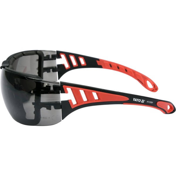 OKULARY OCHRONNE SZARE Z DOPINANYM ELASTYCZNYM PASKIEM PODTRZYMUJĄCYM I ZAUSZNIKAMI YT-73701