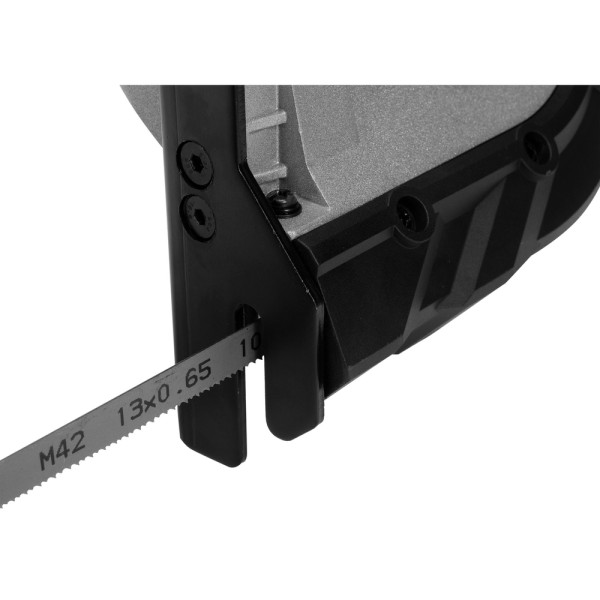 PIŁA TAŚMOWA 18V, ZASIĘG CIĘCIA 127 MM - BEZ AKUMULATORA YT-82188