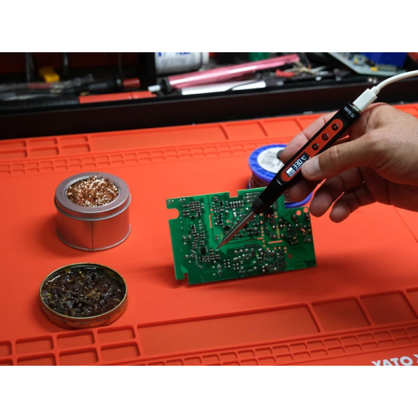 PRZENOŚNA LUTOWNICA CYFROWA 65W GROT T12 YT-82490