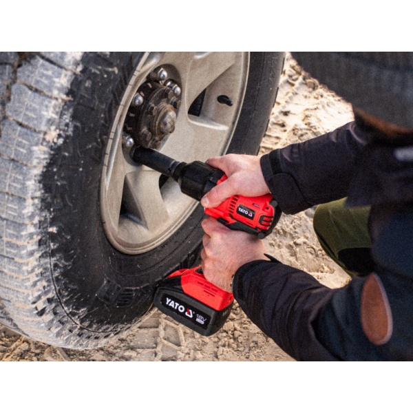 KLUCZ UDAROWY BEZSZCZOTKOWY 18V, 1/2'', 700NM - AKUMULATOR 3 AH YT-82806