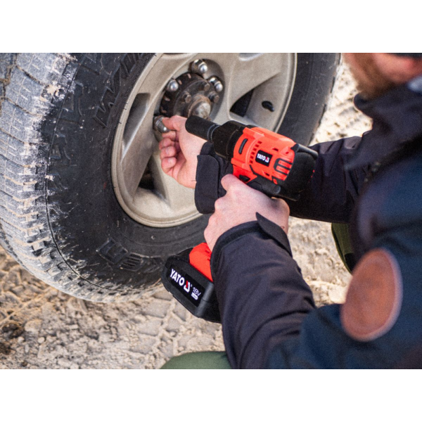 KLUCZ UDAROWY BEZSZCZOTKOWY 18V, 1/2'', 700NM - AKUMULATOR 3 AH YT-82806