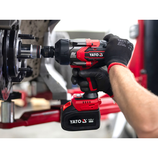 KLUCZ UDAROWY BEZSZCZOTKOWY 18V, 3/4'', 2400NM - AKUMULATOR 6 AH YT-828073