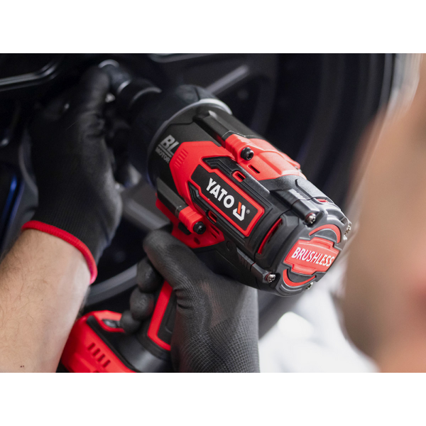 KLUCZ UDAROWY BEZSZCZOTKOWY 18V, 3/4'', 2400NM - AKUMULATOR 6 AH YT-828073