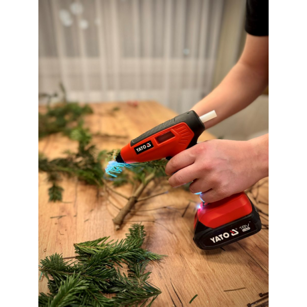 PISTOLET DO KLEJU 18V, 11 MM, 25 G/MIN - AKUMULATOR 2 AH YT-82854