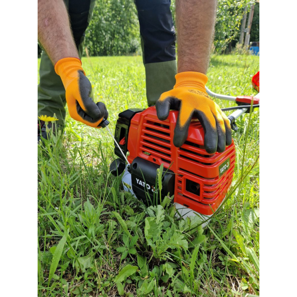 KOSA SPALINOWA Z DODATKOWYM WYPOSAŻENIEM POJ. 52CM3 YT-85005