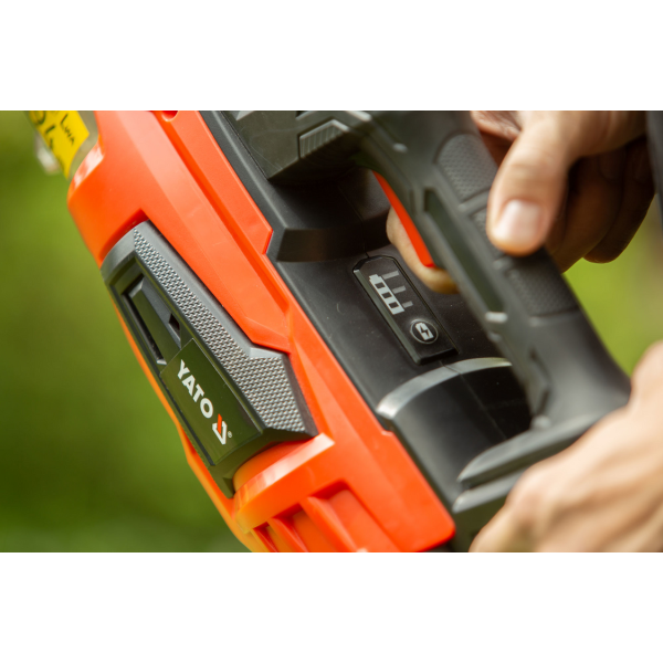 DMUCHAWA DO LIŚCI 18V, 126 KM/H - AKUMULATOR 4 AH YT-85176