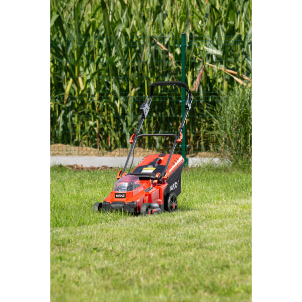 KOSIARKA AKUMULATOROWA 36V, 43 CM  - DWA AKUMULATORY 4 AH, PODWÓJNA ŁADOWARKA YT-85224