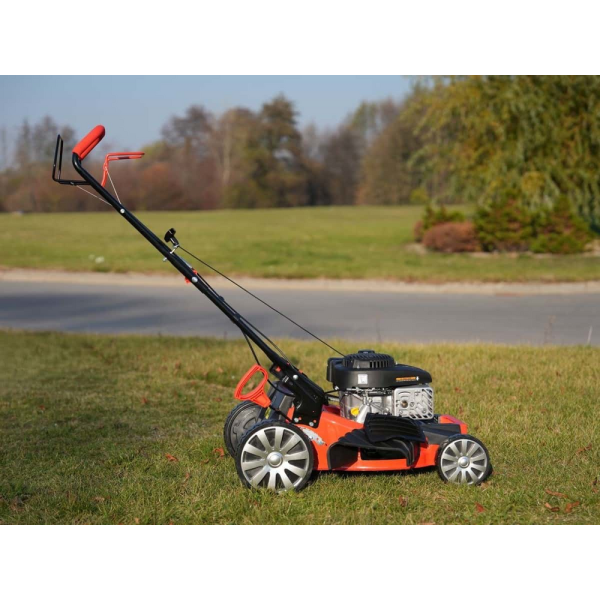 KOSIARKA SPALINOWA 46 CM Z NAPĘDEM POJ 139 CM3 YT-85525