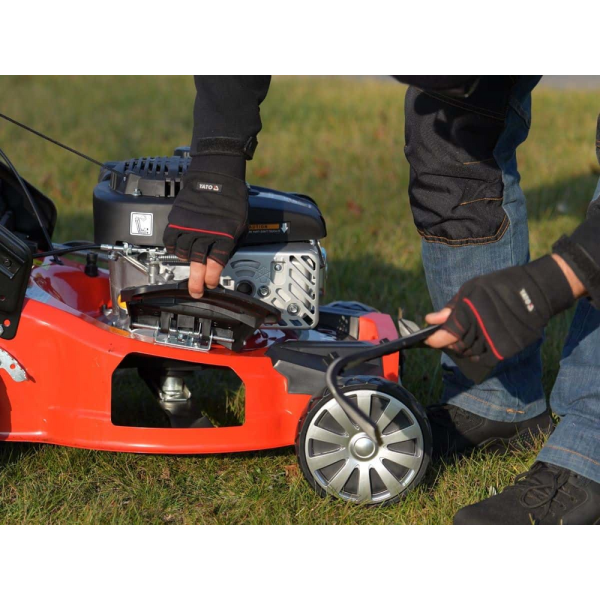 KOSIARKA SPALINOWA 46 CM Z NAPĘDEM POJ 139 CM3 YT-85525