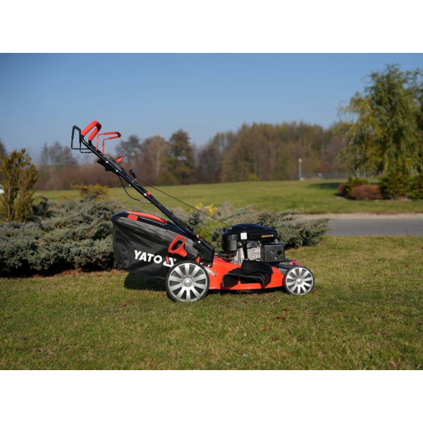 KOSIARKA SPALINOWA 53 CM Z NAPĘDEM POJ 196 CM3 YT-85532