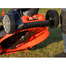 KOSIARKA SPALINOWA 53 CM Z NAPĘDEM POJ 224 CM3 EL YT-85533