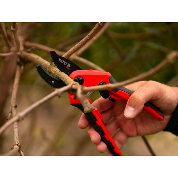 SEKATOR KOWADEŁKOWY 205MM Z BLOKADĄ OTWARCIA YT-87891