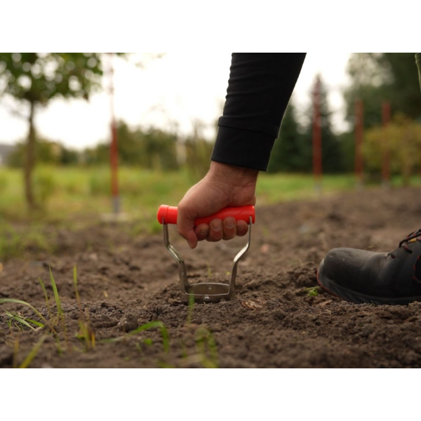 SADZARKA DO CEBULEK NIERDZEWNA YT-88750