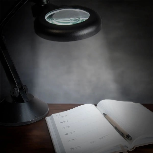 Lampa Yihua 728
