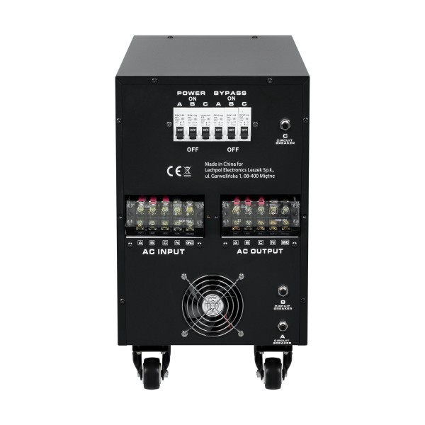 Automatyczny trójfazowy stabilizator napięcia  KEMOT PROavr-20k