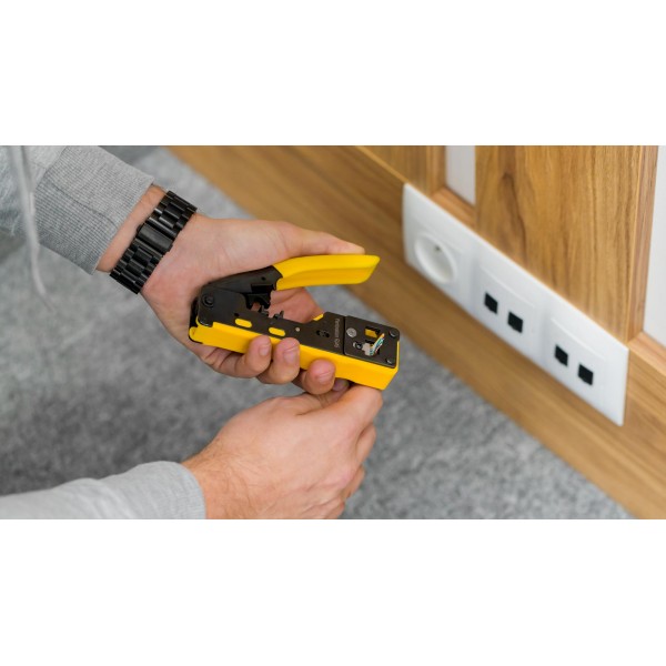 Zaciskarka wtyków przelotowych RJ45/RJ12