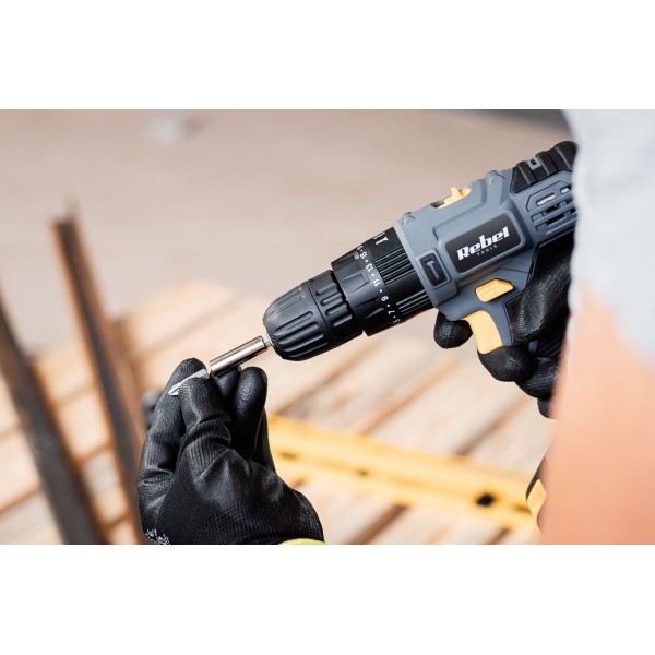 Akumulatorowa wiertarko-wkrętarka udarowa 20V 2A box