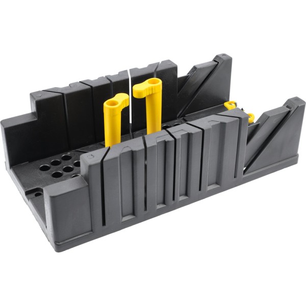 SKRZYNKA UCIOSOWA Z TWORZYWA, 4,5