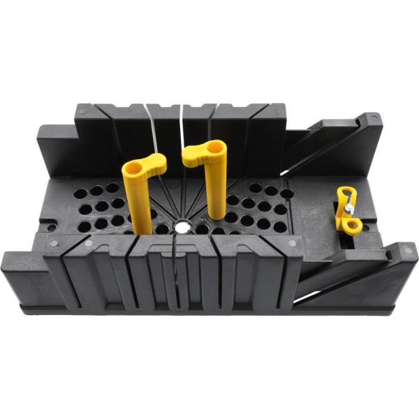 SKRZYNKA UCIOSOWA Z TWORZYWA, 4,5