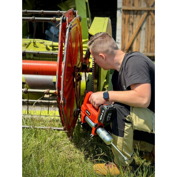 SMAROWNICA 18V, 620 BAR, 284 G/MIN - BEZ AKUMULATORA YT-07021