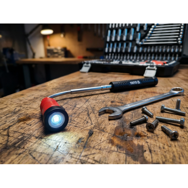 LATARKA INSPEKCYJNA, TELESKOPOWA Z MAGNESEM 100LM YT-085121