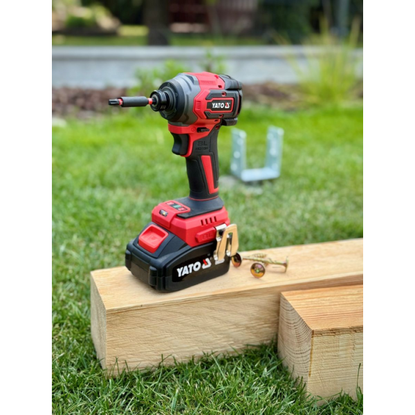 ZAKRĘTARKA UDAROWA 18V,  1/4'', 230 NM - BEZ AKUMULATORA YT-82799