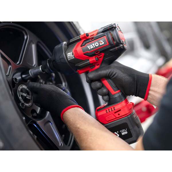 KLUCZ UDAROWY BEZSZCZOTKOWY 18V, 3/4'', 2400NM - AKUMULATOR 6 AH YT-828073