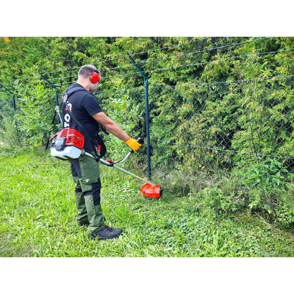 KOSA SPALINOWA Z DODATKOWYM WYPOSAŻENIEM POJ. 52CM3 YT-85005