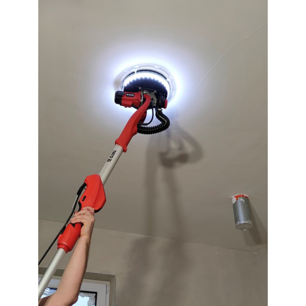 SZLIFIERKA DO GŁADZI NA WYSIĘGNIKU 820W Z WBUDOWANYM ODKURZACZEM YT-82355